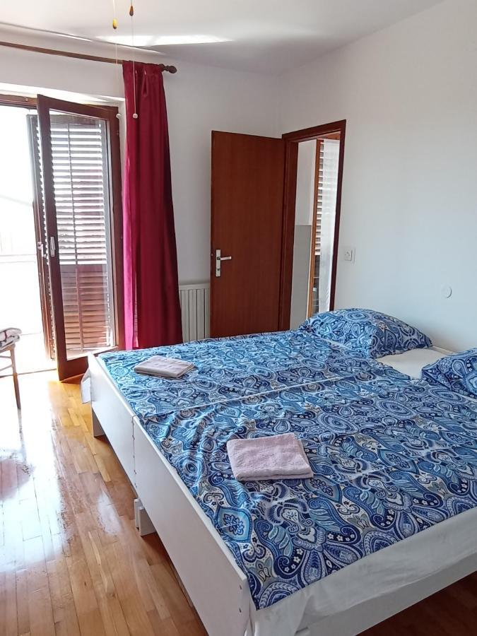 Apartment Mare 1 Novigrad  Bagian luar foto